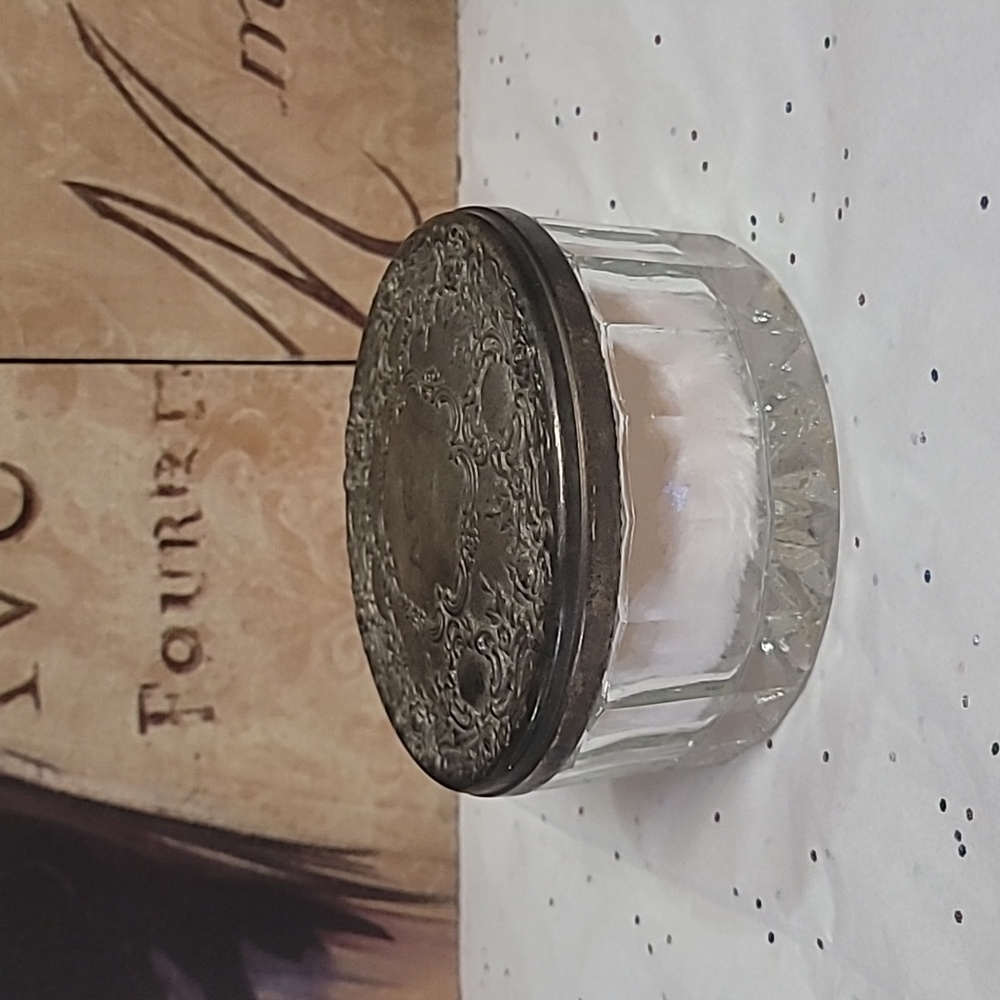 Vintage Powder Dish and Mirrored Lid